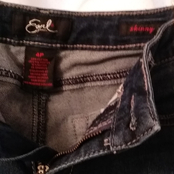 Jeans - Picture 3 of 3